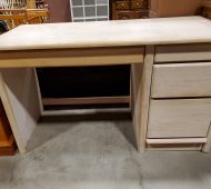 Will desk Will desk