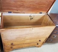 Will dresser.trunk Will dresser.trunk